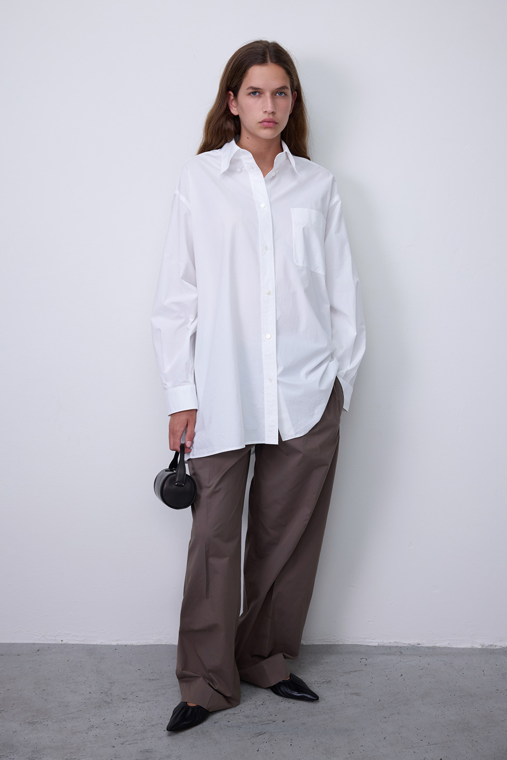 חולצת כפתורים אוברסייז ויקטוריה